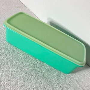 Vintage Tupperware Green Jadeite Celery Keeper Vegetable Storage Crisper W Lid